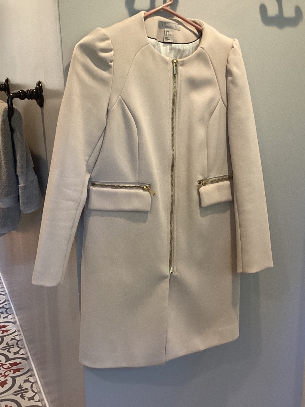 H & M Women’s Coat - Size 8